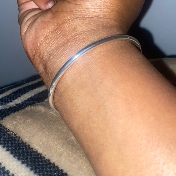 Snowflake bracelet - Picture 2 of 2